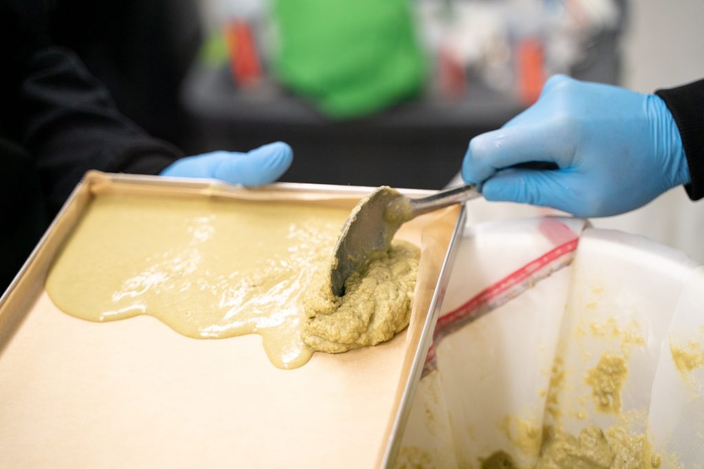 COLLECTING BUBBLE HASH LIVE ROSIN